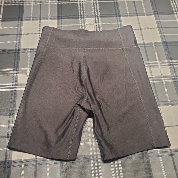 Grey Under Armour Biker Shorts XS - Picture 5 of 6